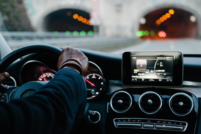 Verkehr Auto Dashcam 2 Photo by Hannes Egler on Unsplash